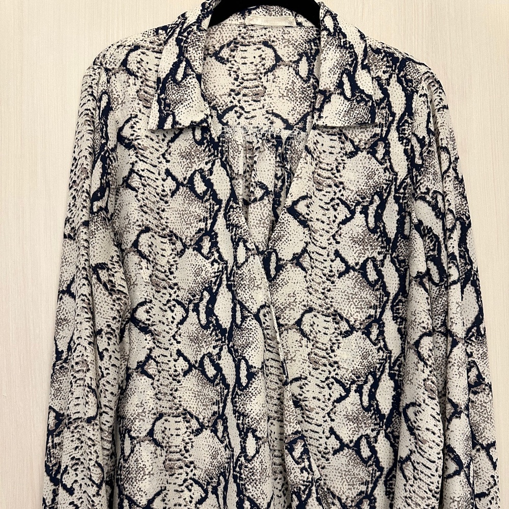 Vici Snake print Dress Up Shirt